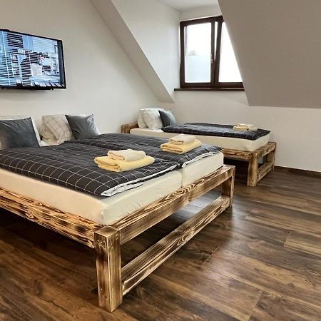 Apartman Kuga Микулов Екстериор снимка